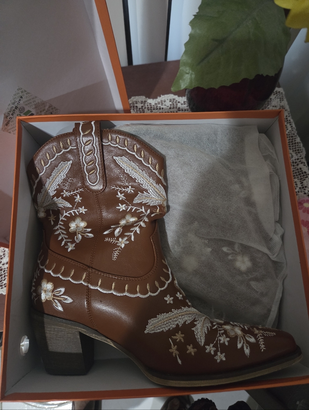 No Brand Brown Embroidered Western Ankle Boots - Women Size 9